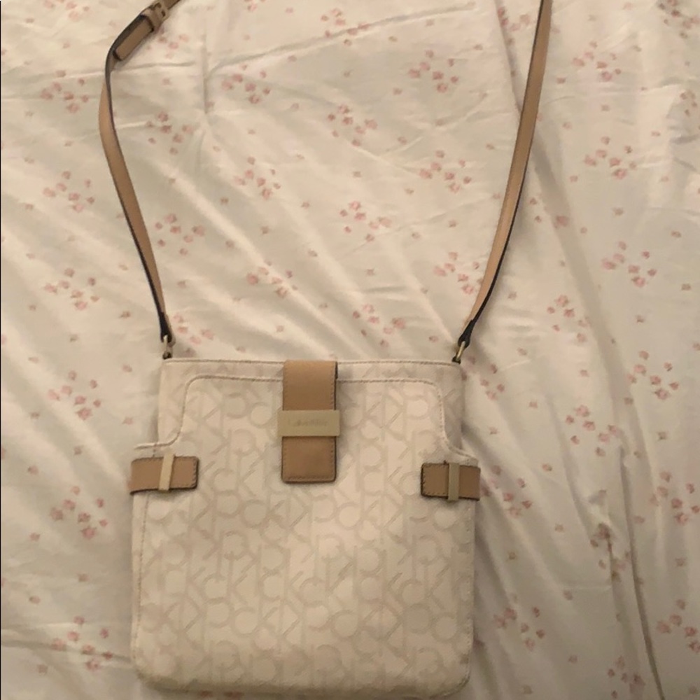 Crossbody bag